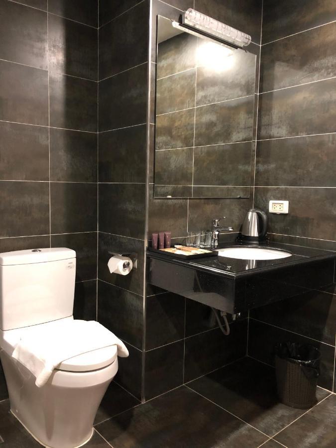 Moc Hoang Hotel ハノイ市 エクステリア 写真